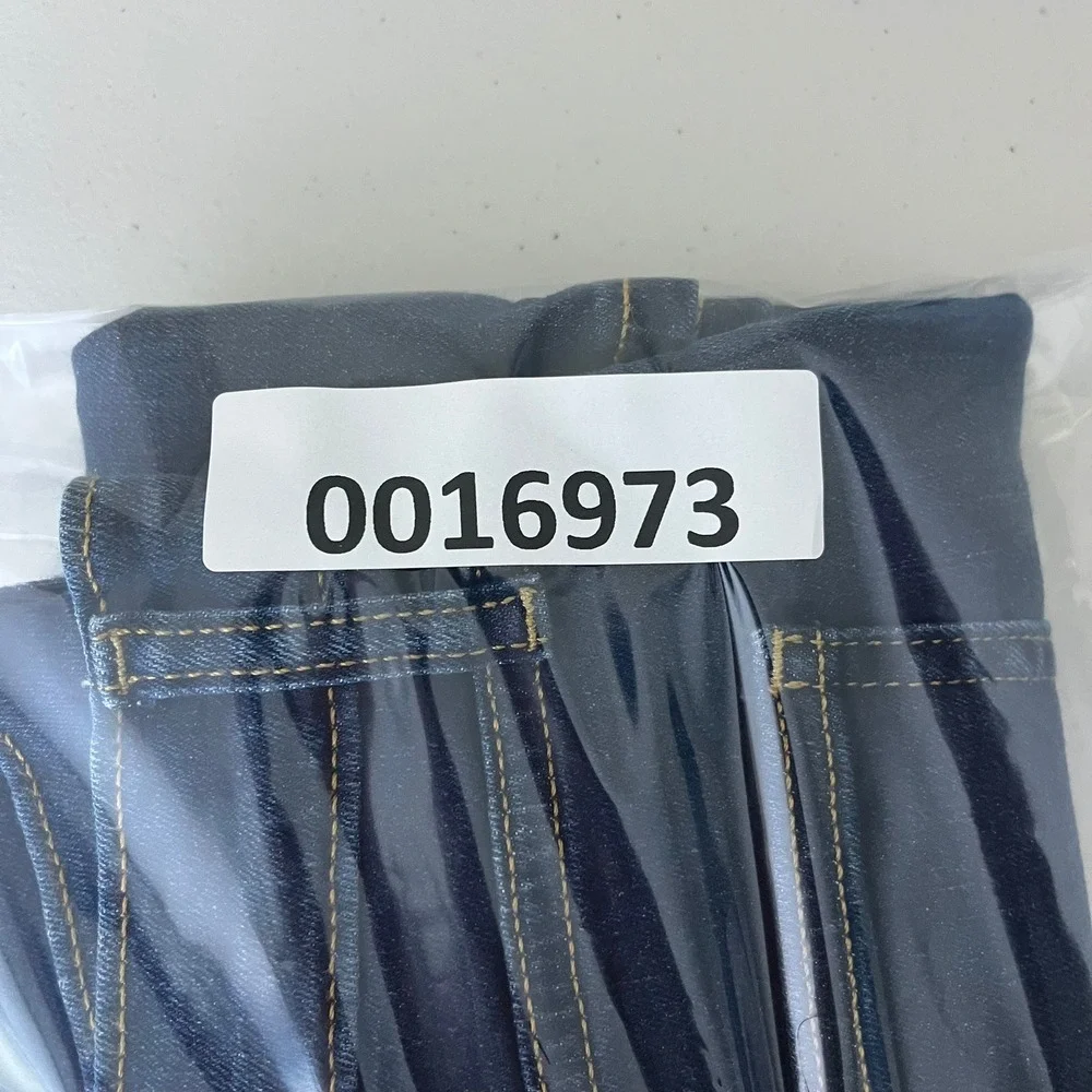 Gap 5 Inch Girlfriend Short Mid Rise Dark Wash Denim Jeans 28 6 Tall 570611-00-1